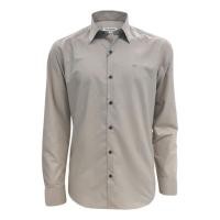 ราคา Guy Laroche เสื้อเชิ้ตแขนยาว คอปก สีพื้น ปักโลโก้ ทรง Slim Fit สีน้ำตาลอ่อน รุ่น BAB6254P5OT (BAB6254P5OTM0)