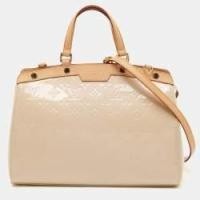 ราคา Louis Vuitton Rose Angelique Monogram Vernis Brea MM Bag (756568)