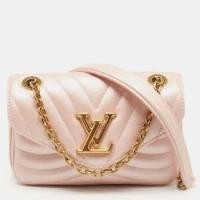 ราคา Louis Vuitton Metallic Pink Leather New Wave PM Chain Bag (767178)