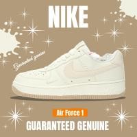 ราคา จัดส่งฟรี Nike Air Force 1 07 Low QS Sail Khaki Reflection Mini Swoosh ME0112 577 รองเท้า nike (23249619016)