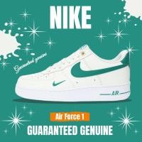 ราคา จัดส่งฟรี Nike Air Force 1 07 Malachite DQ7582 101 รองเท้าผ้าใบ รองเท้า nike (21490240512)