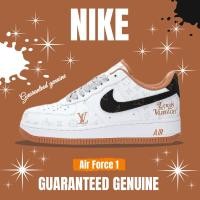 ราคา จัดส่งฟรี Louis Vuitton x Nike Air Force 1 07 LV8 Low White Black Dark Brown LV Monogram CV0670 600 (18489961472)