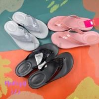 ราคา Monobo รองเท้าแตะแบบคีบผู้หญิง รุ่น moniga 323 คละสี 5 8 (13673453423)