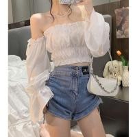 ราคา เสื้อเชิ้ตแขนยาว เปิดไหล่ข้างเดียว เข้ารูป แต่งจับจีบ สีขาว แฟชั่นฤดูใบไม้ผลิ และฤดูร้อน สําหรับผู้หญิง (24014461674)