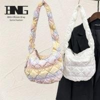 ราคา พร้อมส่ง ส่งฟรี BNG soft bag กระเป๋าสะพายข้าง สไตล์ Carlyn Cos cozy โฮโบ ผู้หญิง ก้อนเมฆ สไตล์เกาหลี F24176 (24271069197)