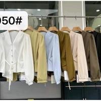 ราคา A6050 เสื้อครอปแฟชั่น มีเชือกผูกปรับเอวได้ กระดุมผ่าหน้า งานป้าย พร้อมส่ง (6135163994)