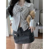 ราคา เสื้อเชิ้ตแขนยาว คอวี ลายดอกไม้ สีฟ้า สีขาว สไตล์เกาหลี สําหรับผู้หญิง (24867805203)