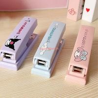 ราคา SANRIO เครื่องเย็บกระดาษ ลายการ์ตูน Hello Kitty Kuromi ขนาดเล็ก แบบพกพา พร้อมส่ง (23388780317)