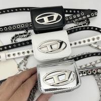 ราคา Diesel Simple Women Bag Mini Chain Black White Silver (29300250161)