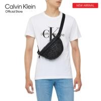 ราคา Calvin Klein กระเป๋าสะพายข้างผู้ชาย รุ่น HH3830 001 ทรง Reversible Saddle Bag สีเทา (24860766533)