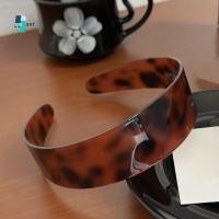 ราคา Quantumsky Retro Hairband Headdress กาแฟเสือดาว Headband Vintage ภาษาฝรั ่ งเศสคํา Acetic Acid Headwear สไตล ์ เกาหลีผม Hoop ถ ่ ายภาพ (29200697950)