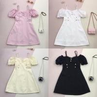 ราคา LISA A0197 ชุดเดรสกระโปรงสายเดี่ยวแขนตุ๊กตาช่วงอกผ้าลูกไม้ปักฉลุแต่งกระดุมไข่มุก (25711391511)