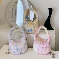 ราคา กระเป๋าทรงมินิสีรุ้งเเบบใหม่มีสายสะพายข้าง ซิปโลหะ มี 3 สี สดใส (25569156161)