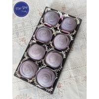 ราคา ขนมเปี๊ยะพันชั้น 8 ชิ้น ไส้มันม่วงไข่เค็ม By MaeYing Bakery (17759941594)