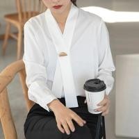 ราคา เสื้อผู้หญิงแขนยาว คอวีเสื้อทำงานเนื้อผ้าเกาหลีใส่สบาย New Fashion 2024 (23629334066)