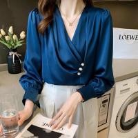 ราคา เสื้อแขนยาว ผ้าซาติน คอวีแต่งกระดุม เสื้อทำงานผู้หญิง ออกแบบสไตล์เกาหลี อก40 ยาว 23 มี8สี (24108708122)