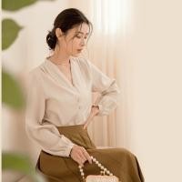 ราคา เสื้อทำงานสำหรับผู้หญิงตัวใหญ่ แขนยาวคอวี ดีไซน์ติดกระดุม 2 เม็ด เนื้อผ้าเกาหลีเบาใส่สบาย (25817665593)