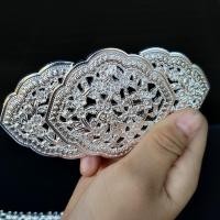 ราคา เข็มขัดเงิน หัวฉลุลายดอกไม้ สีเงินขาว (9800809690)