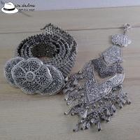 ราคา เข็มขัดมาใหม่ เข็มขัดหัวกระหนกลายไทย สายพิกุลเงินรมดำ เครื่องประดับชุดไทย White hat (20067278210)