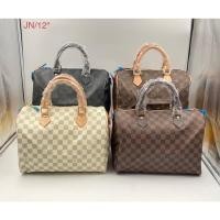 ราคา พร้อมส่ง กระเป๋าถือ สะพายข้าง LV ขนาด 12 นิ้ว louis หลุยส์ ทรงหมอน bag (13446442112)