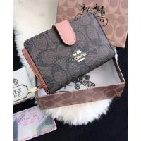 ราคา พร้อมส่ง กระเป๋าสตางต์ coach งานเข้าใหม่สวยๆจ้า wallet โค้ช กระเป๋าสตางค์2พับ (13145645534)
