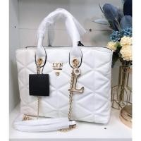 ราคา กระเป๋า Lyn กระเป๋าสะพายใบใหญ่ 11 นิ้ว (21767751710)