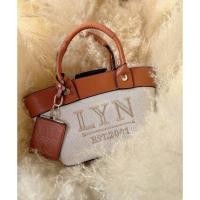 ราคา กระเป๋า สะพายข้าง Lyn งานแท้ outlet ผ้าแคนวาส แนวคาเฟ่ ขนาด ปาก10นิ้ว ฐาน8นิ้ว (21173561870)