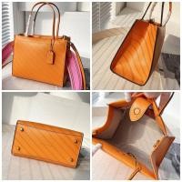 ราคา กระเป๋า งานแท้ โค้ช outlet COACH CARRY TOTE 22 COACH C8544 (18678914091)