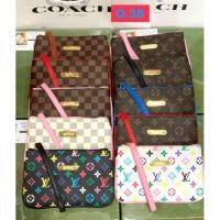 ราคา กระเป๋าคล้องมือ LV ขนาด 8 นิ้ว (8578659095)