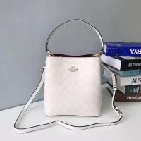 ราคา กระเป๋า Coach Hiend Small Town Bucket Bag In Signature Canvas (6780326876)