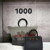 ราคา GUESS กระเป๋าสะพายผู้หญิง สีดำ มือ2 (24858563123)