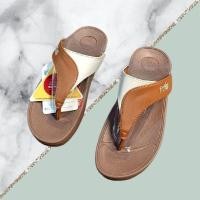 ราคา รองเท้าแตะ FitFlop ของผู้หญิง ใส่ได้ทุกฤดูกาล สินค้ามีพร้อมส่ง มี SIZE 36 ถึง 40 (23214875756)