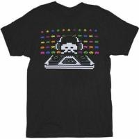 ราคา Men S Arcade Video Game Space Invaders Cosmic Dj Black Tshirt (25779995953)