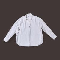 ราคา Uniqlo เสื้อเชิ้ต ไซส์ S คอวี ผ้าลูกฟูก สีครีม สวยมาก มือสอง (18784561946)