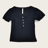 ราคา Roman holiday เสื้อยืด สีดำ คอบัว แต่งกระดุมมุก น่ารักๆ มือสอง (19669104906)