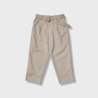 ราคา AG by aquagirl กางเกงขายาว ไซส์ M สีเบจ เอวสม็อค แต่งเข็มขัด มีซับในทั้งตัว มือสอง (28050240275)