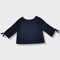 ราคา GU เสื้อคอวี ไซส์ L สีกรม แขนแหวก ผูกโบว์ปลายแขน มือสอง (24030011834)