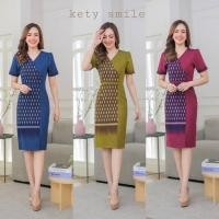 ราคา ชุดเดรสผ้าฝ้ายหมักโคลนลายไทย อัดกาวทั้งชุด คอวีผ่าหน้า กระดุมปั๊ม งานขึ้นลายพิเศษ ซิปซ่อนด้านหลัง (14686822185)