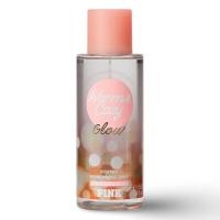 ราคา Victoria secret s PINK Holiday Mist Fragrance Warm Cozy Glow 250ML 8 4OZ น้ำหอมฉีดตัวกลิ่นอบอุ่นและอบอุ่นเรืองแสง (25458490805)