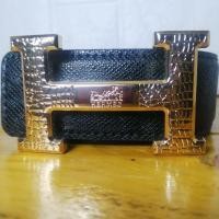 ราคา เข็มขัด แบรนด์ดัง แอร์เมส Hermes มือสอง สภาพดี มาก สายหนังแท้สีดำ หัวเข็มขัดโลหะสีเงิน สวยมาก (26700382441)