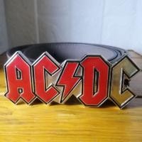 ราคา เข็มขัด เอซี ดีซี AC DC แท้ มือสอง หนังแท้สีน้ำตาล หัวเข็มขัดโลหะสีเงินและสีแดง (25930133300)