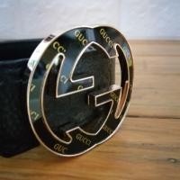 ราคา เข็มขัด แบรนด์เนม กุชชี่ Gucci มือสอง สภาพดี มาก หนังแท้สีน้ำตาลเข้ม หัวเข็มขัดโลหะสีทองและสีดำ สวยมาก (24226405812)
