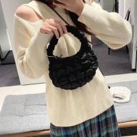 ราคา พร้อมส่งจากกทม กระเป๋า COS Quilted Micro Bag Off White Black ของแท้ (25903217130)