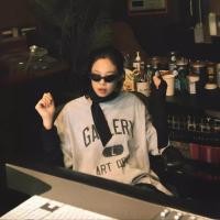 ราคา เสื้อยืดแขนสั้นคอกลม ผ้าฝ้าย แบบJENNIE BLACKPINK พร้อมป้ายG Dept (26452857605)