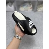ราคา Kanye West x adidas yeezy slide YY สไตล์ใหม่รองเท้าแตะผู้ชายและผู้หญิงรองเท้าแตะชายหาดขนาด 36 45 (24782308816)