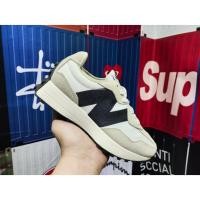 ราคา New Balance NB 327 รองเท้าวิ่งสีเทาอ่อนสีดำสำหรับผู้ชายและผู้หญิงขนาด 36 45 (28901044164)