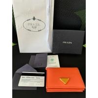 ราคา Used very new Prada Saffiano Triang 2023 (18286735500)