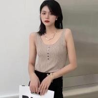 ราคา Lady Girl 826 AG E เสื้อกล้ามสายเดี่ยว เสื้อแฟชั่นคอกลมเนื้อผ้าไหมพรมกระดุมหน้า 5 เม็ด (17691571348)