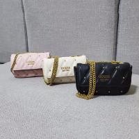 ราคา Guess 24 กระเป๋าสะพายไหล่ สายโซ่ ทรงสี่เหลี่ยม ขนาดเล็ก แฟชั่นสําหรับสตรี (12897602031)