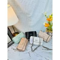 ราคา กระเป๋าสะพาย Guess Qiulted mini crossbody กระเป๋าสะพายใบมินิน่ารัก (20561776493)